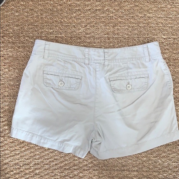 Loft Original Khaki shorts size 10 - Picture 3 of 3